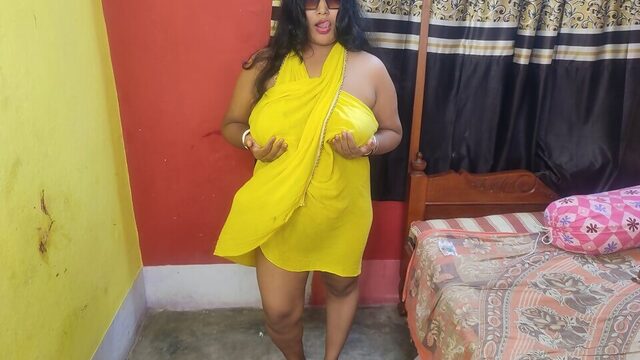 Sexy Bengali Bhabi fucking with Cucumber in her bedroom in yellow dress