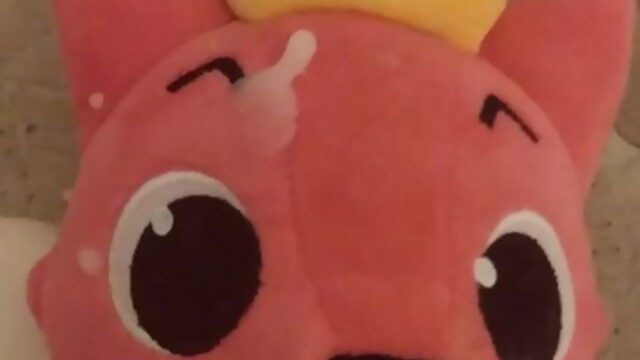 Cumming on PinkFong plush