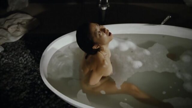 Do-yeon Jeon Nude - The Housemaid (2011) HD 1080p Watch Online