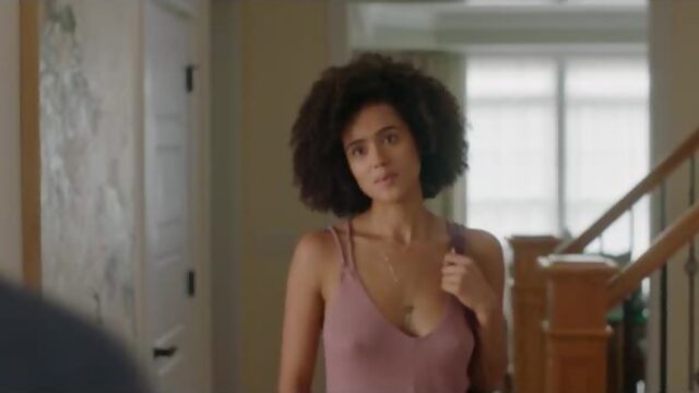 Nathalie Emmanuel, Britt Lower - Holly Slept Over (2020) HD Nude? Hot / Натали Эммануэль, Бритт Лоуэр - Холли остается ночевать